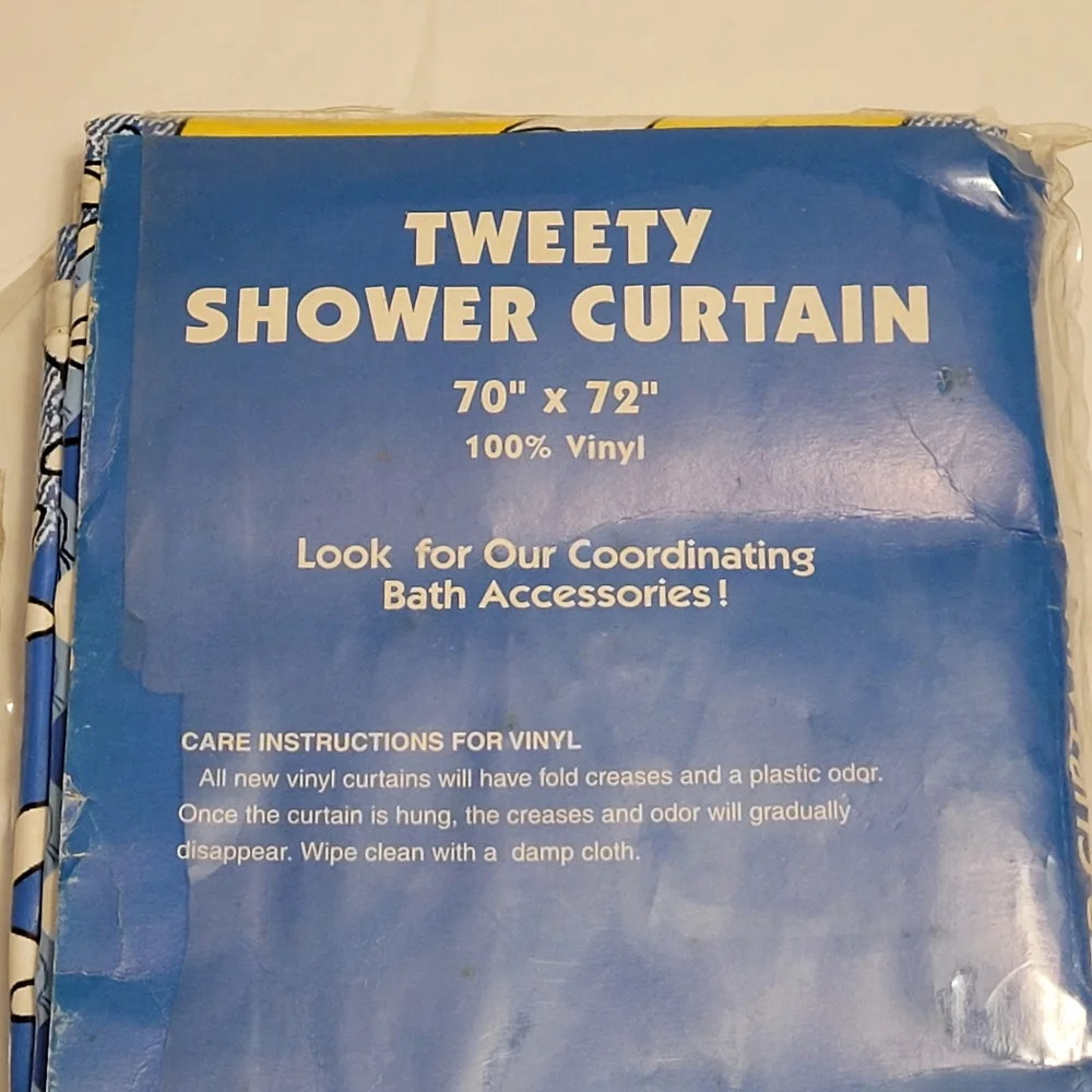 Vintage NIP 1998 Warner Brothers Looney Tunes Tweety Bird Vinyl Shower Curtain